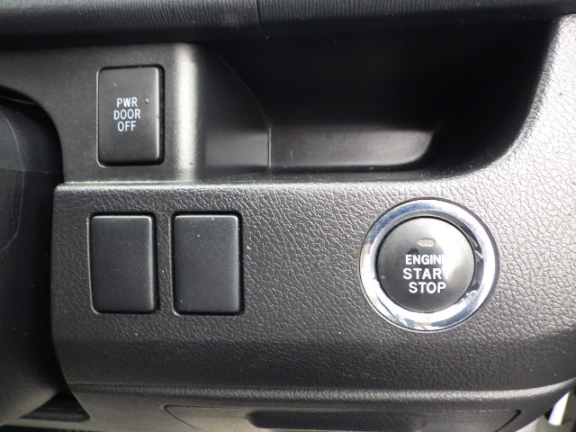 2012 Toyota Voxy